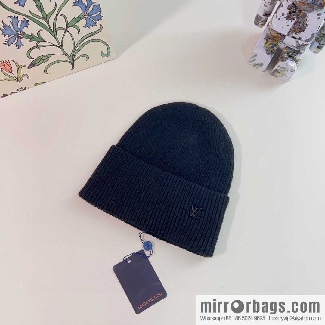 LV Louis Vuitton 2022 autumn and winter new rabbit fur men's and women's knitted wool hats