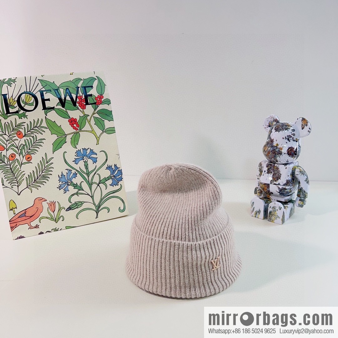 LV Louis Vuitton 2022 autumn and winter new rabbit fur men's and women's knitted wool hats