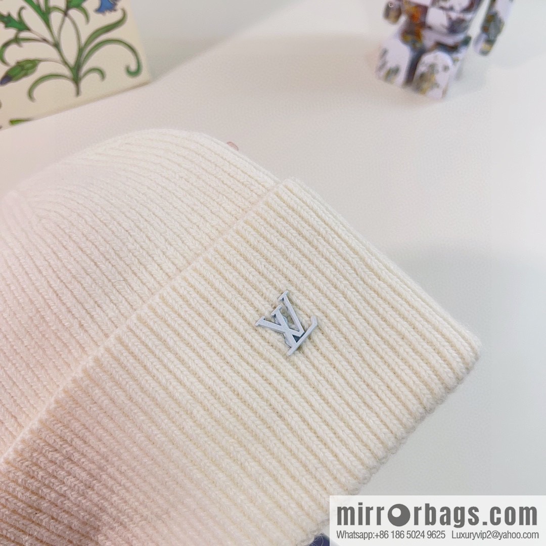 LV Louis Vuitton 2022 autumn and winter new rabbit fur men's and women's knitted wool hats