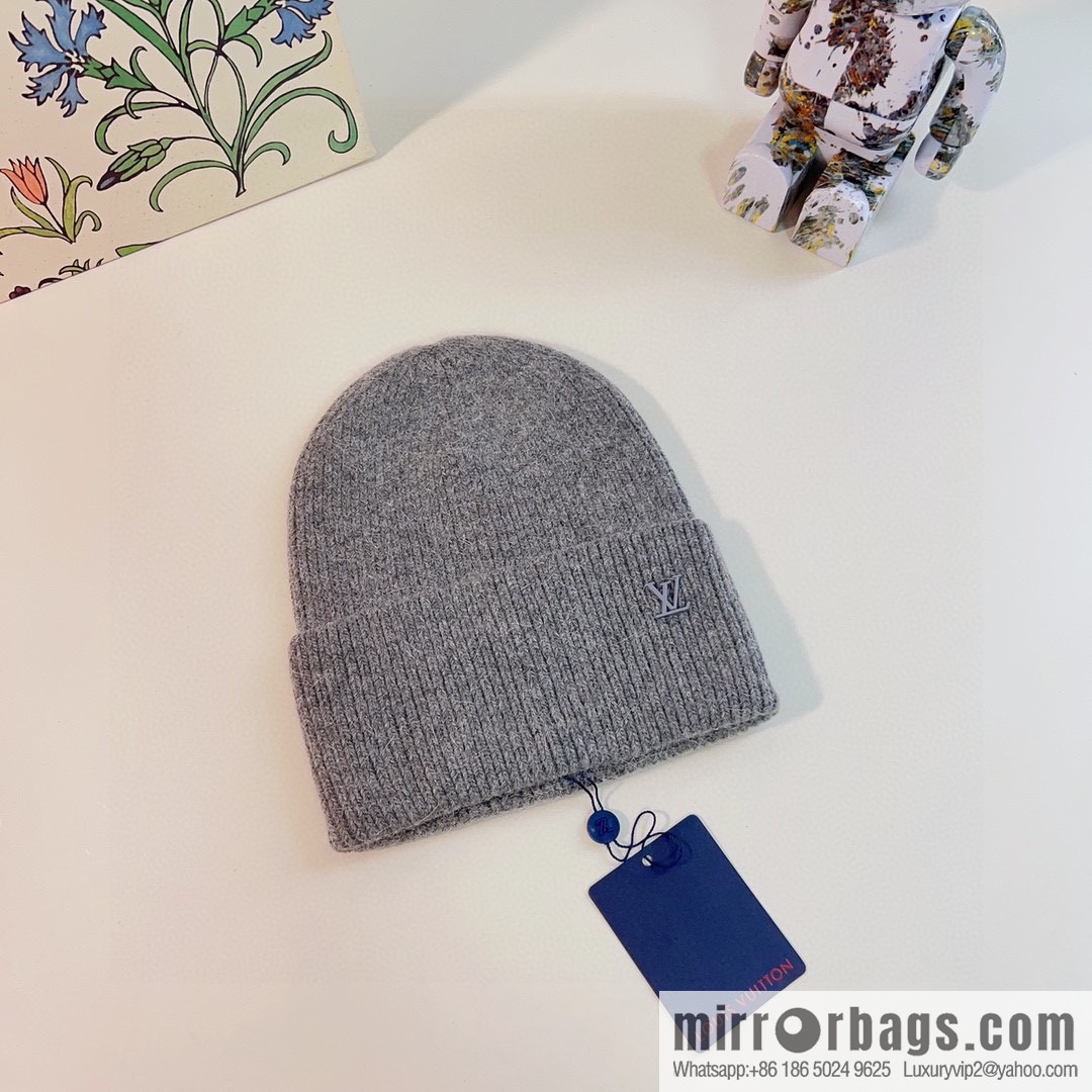 LV Louis Vuitton 2022 autumn and winter new rabbit fur men's and women's knitted wool hats