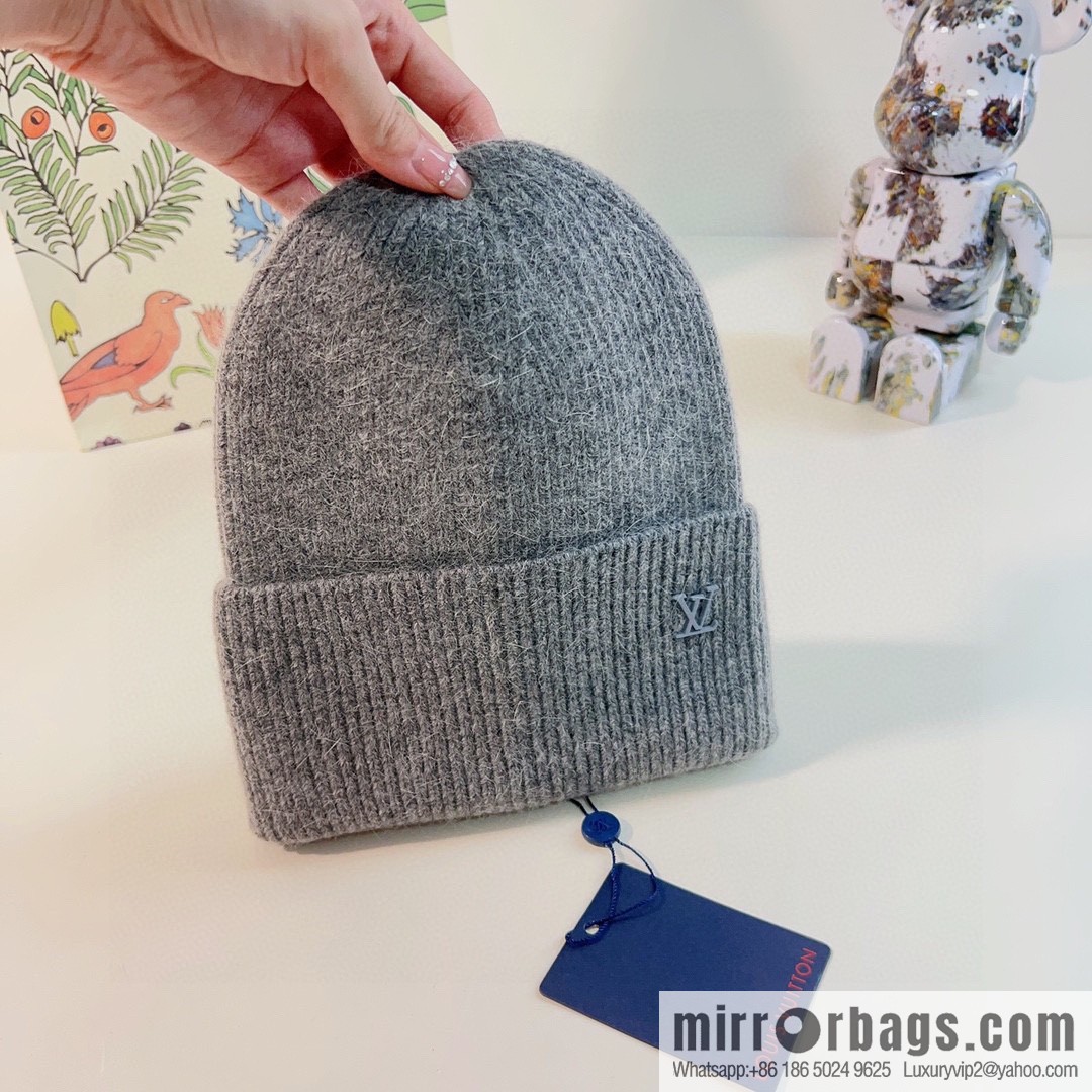 LV Louis Vuitton 2022 autumn and winter new rabbit fur men's and women's knitted wool hats