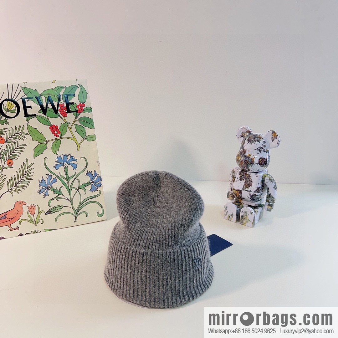 LV Louis Vuitton 2022 autumn and winter new rabbit fur men's and women's knitted wool hats