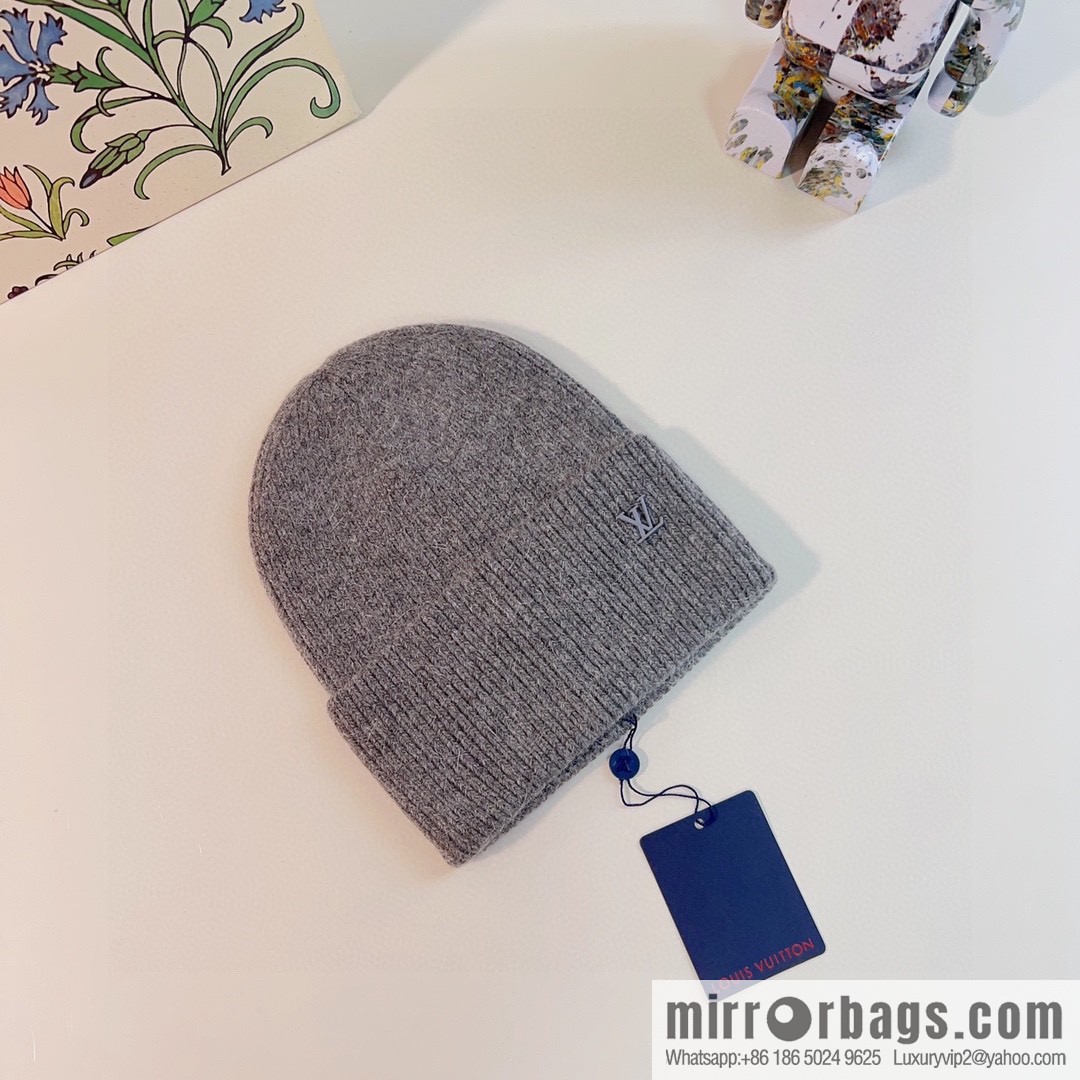 LV Louis Vuitton 2022 autumn and winter new rabbit fur men's and women's knitted wool hats