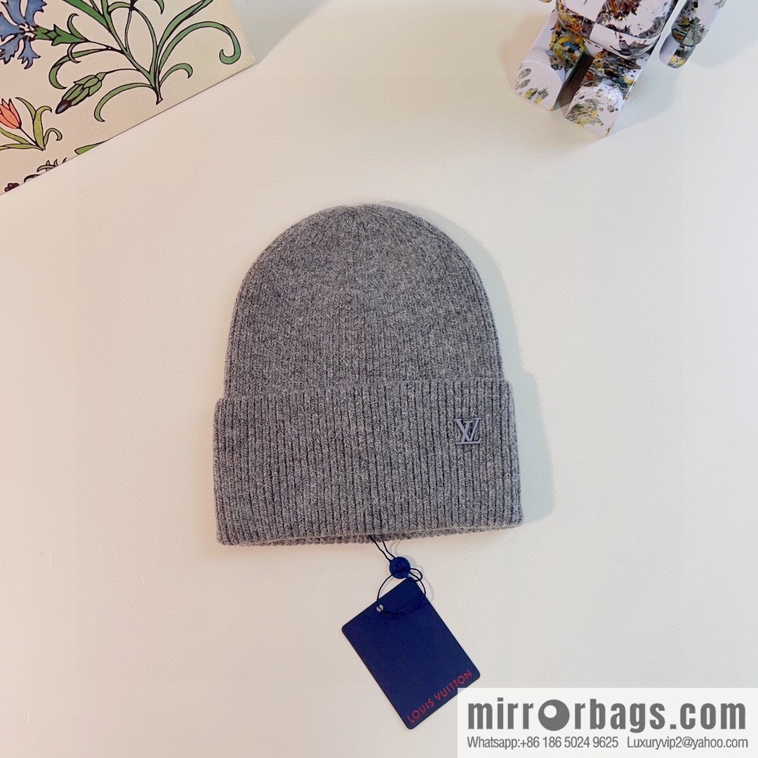 LV Louis Vuitton 2022 autumn and winter new rabbit fur men's and women's knitted wool hats
