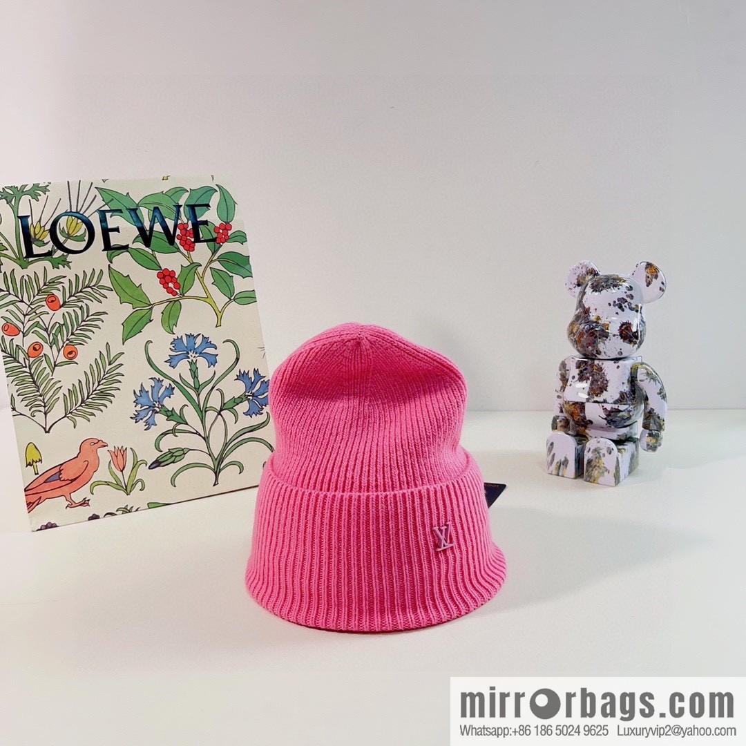 LV Louis Vuitton 2022 autumn and winter new rabbit fur men's and women's knitted wool hats