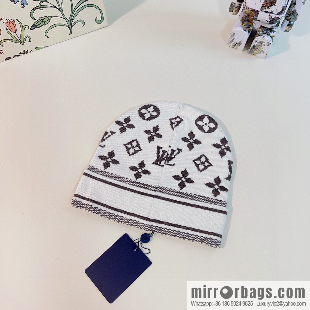 LV Louis Vuitton 2022 autumn and winter new counters synchronized men's and women's knitted wool hats