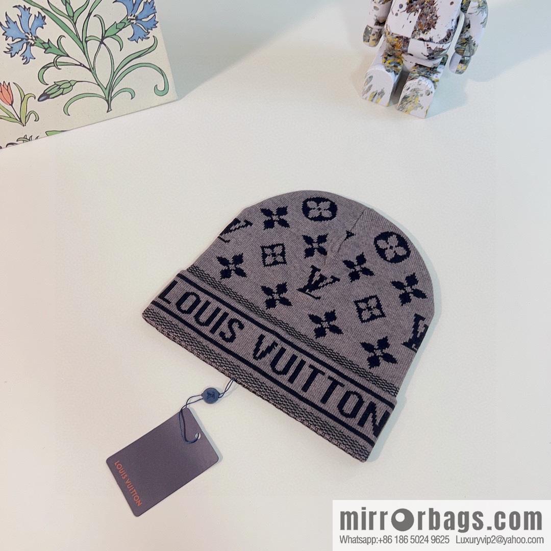 LV Louis Vuitton 2022 autumn and winter new counters synchronized men's and women's knitted wool hats
