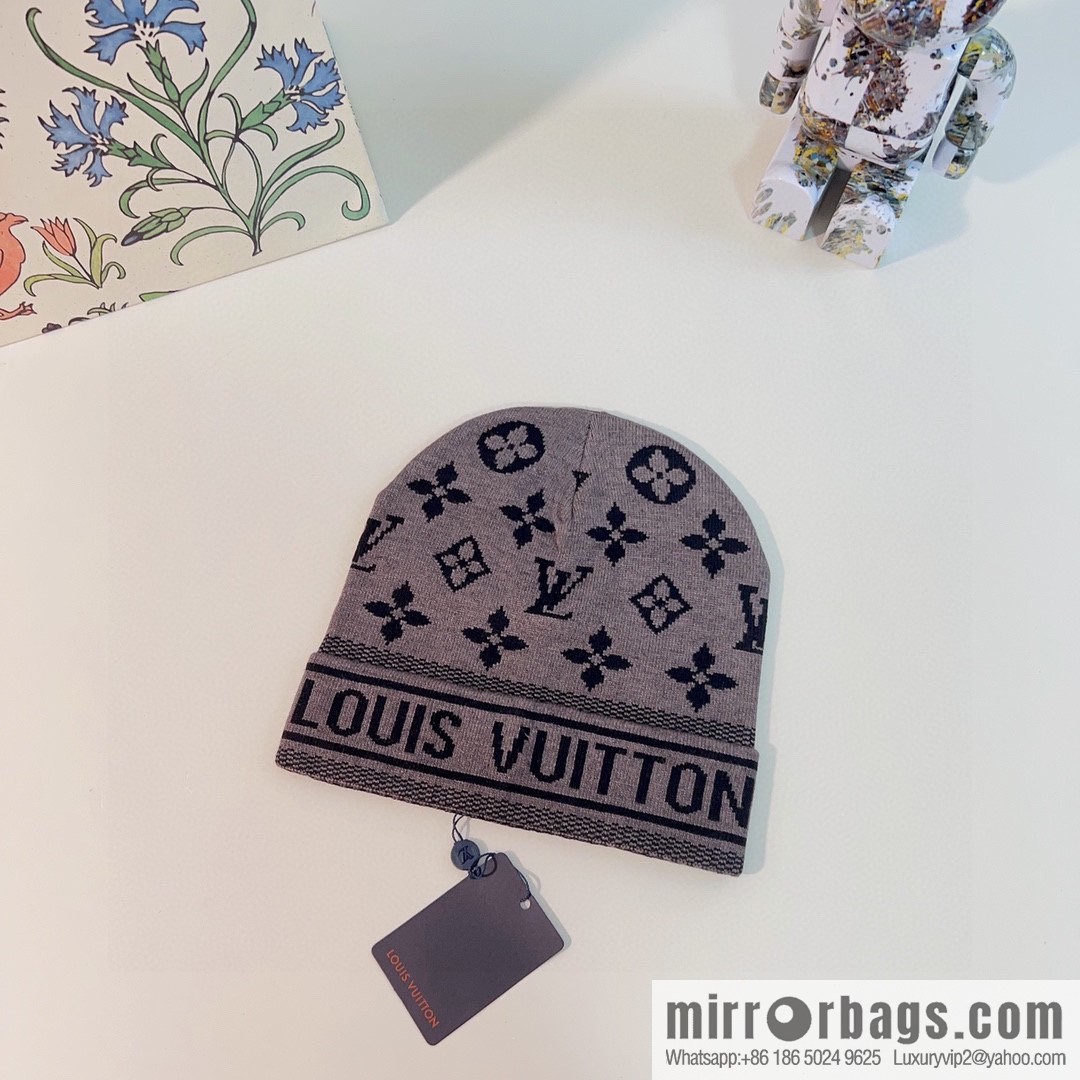 LV Louis Vuitton 2022 autumn and winter new counters synchronized men's and women's knitted wool hats