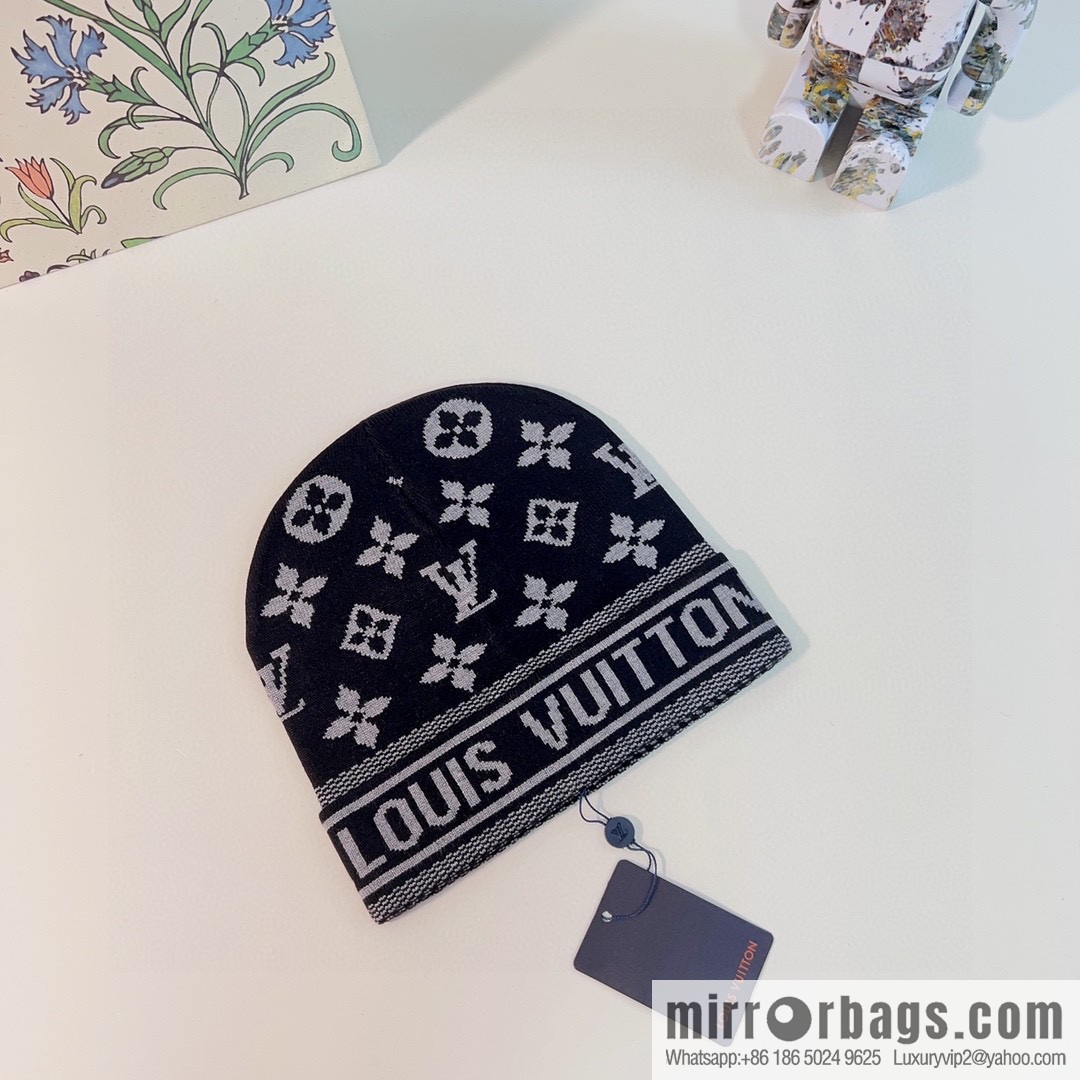 LV Louis Vuitton 2022 autumn and winter new counters synchronized men's and women's knitted wool hats
