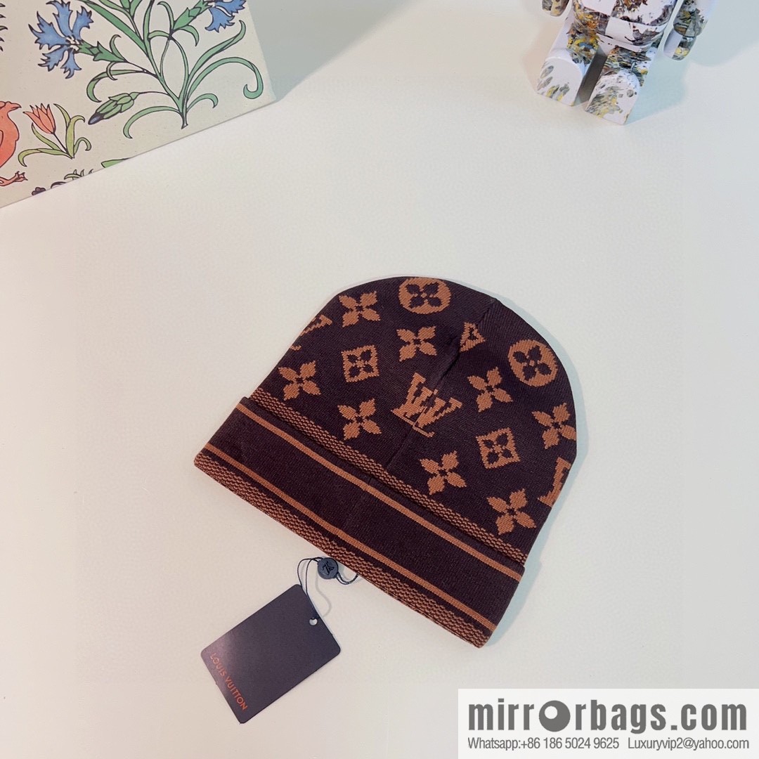 LV Louis Vuitton 2022 autumn and winter new counters synchronized men's and women's knitted wool hats