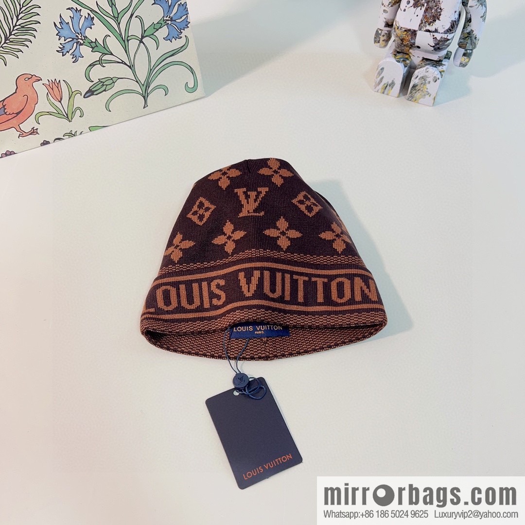 LV Louis Vuitton 2022 autumn and winter new counters synchronized men's and women's knitted wool hats