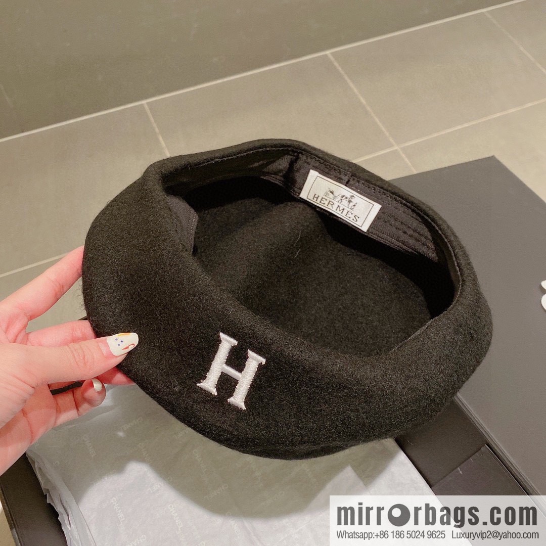 HERMES new beret for autumn and winter 2022
