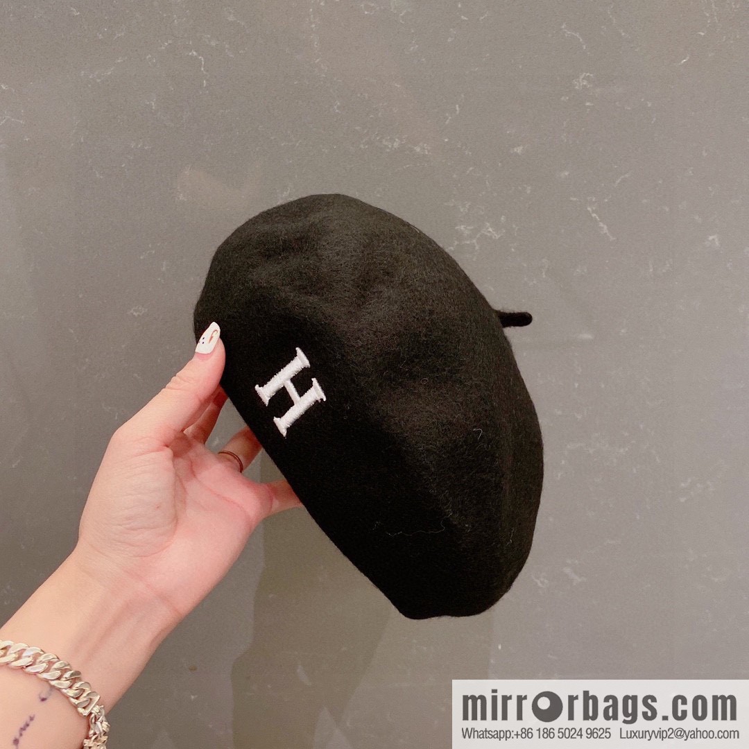 HERMES new beret for autumn and winter 2022