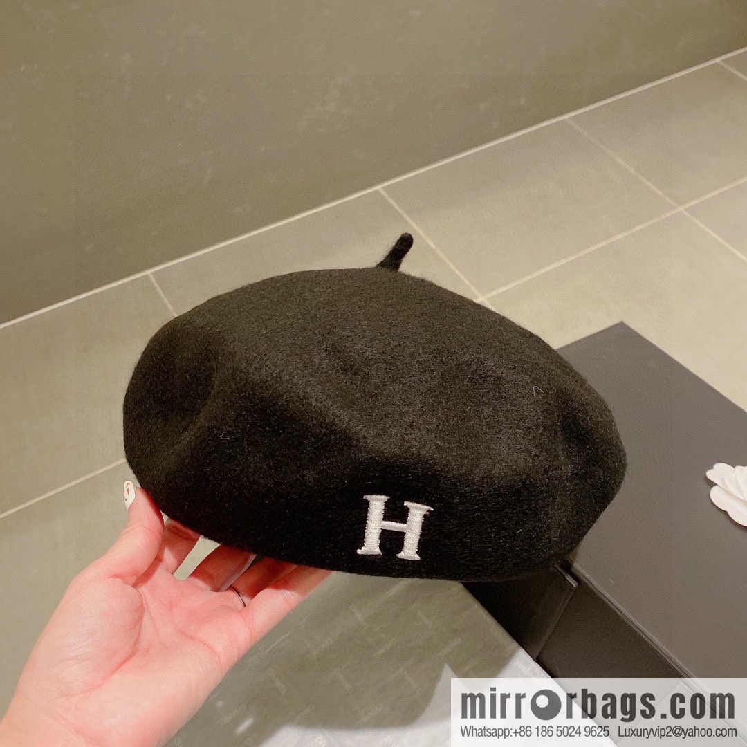 HERMES new beret for autumn and winter 2022