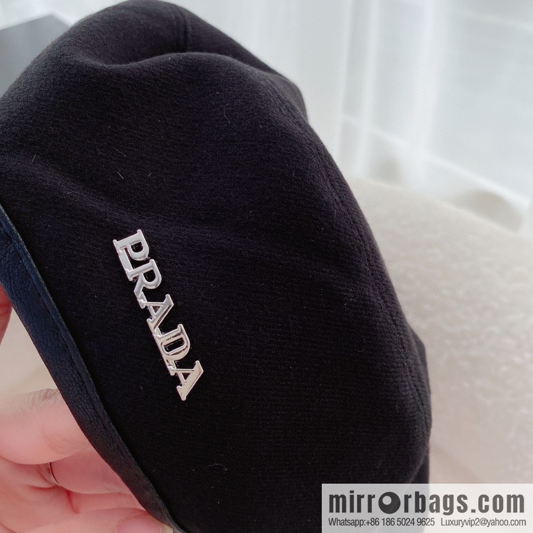 Prada 2022 autumn and winter new wool beret