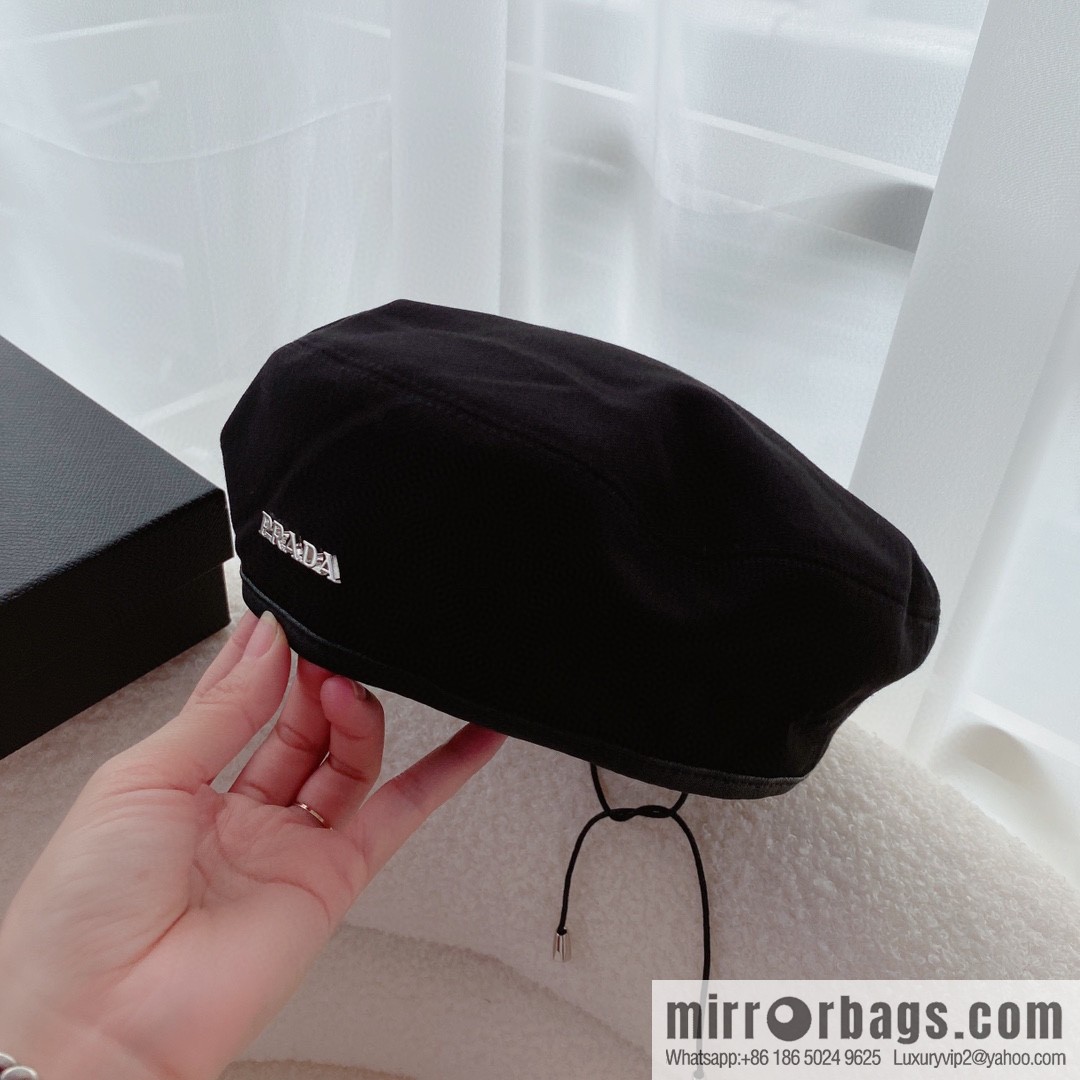 Prada 2022 autumn and winter new wool beret