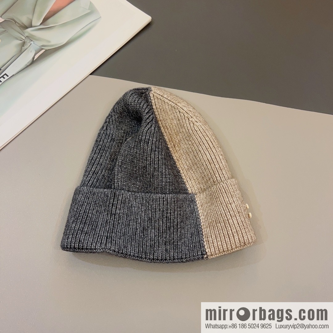 CELINE Arc de Triomphe logo knitted wool hat