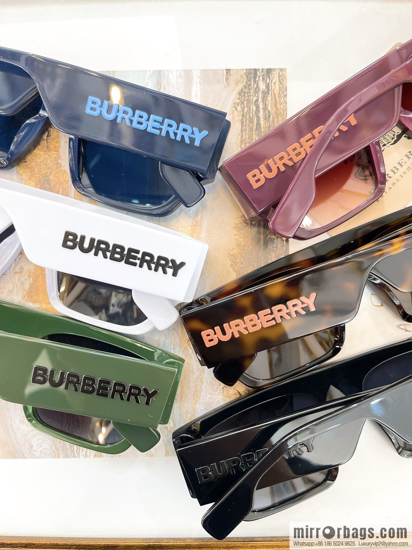 Burberry Burberry Large Frame Unisex Sunglasses
