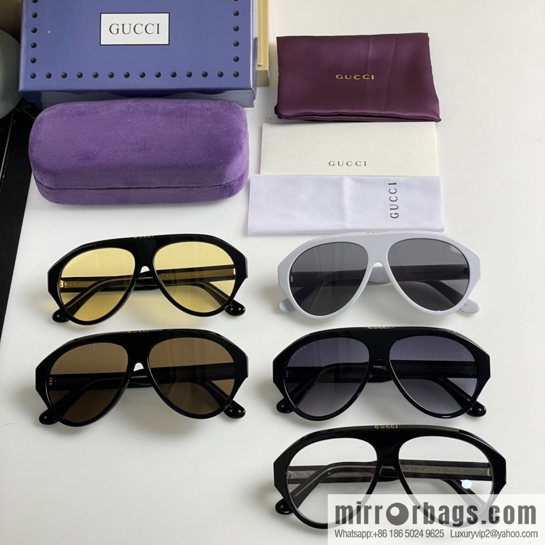 GUCCI Gucci Classic Unisex Sunglasses