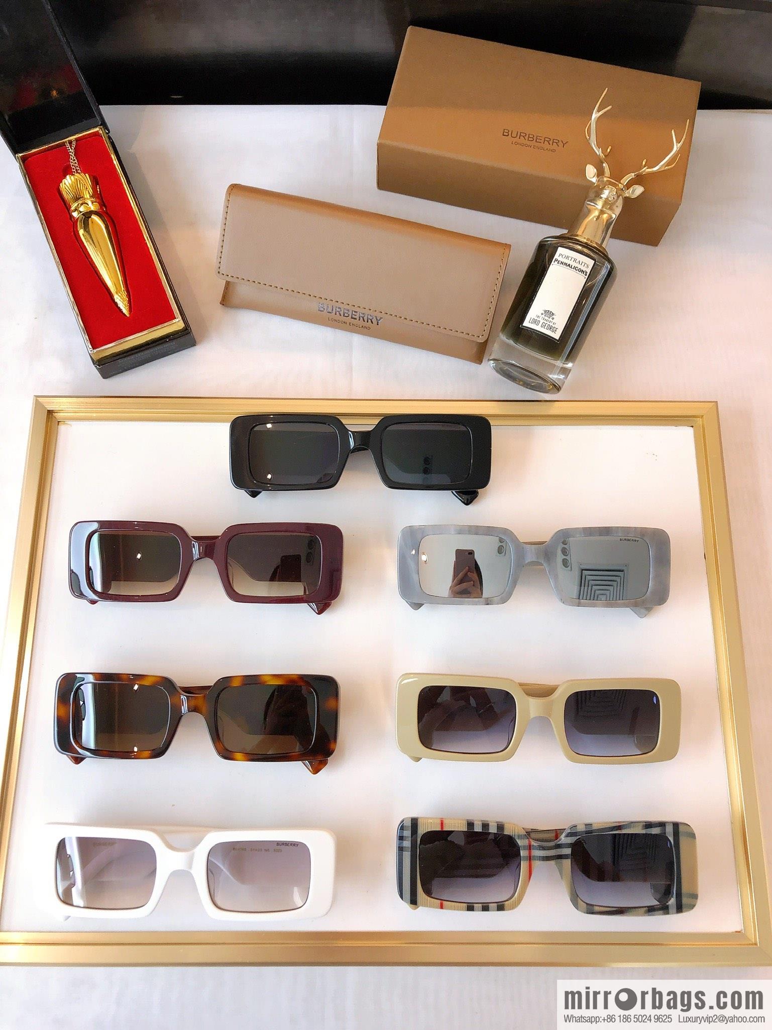 Burberry Burberry Exquisite Square Unisex Sunglasses