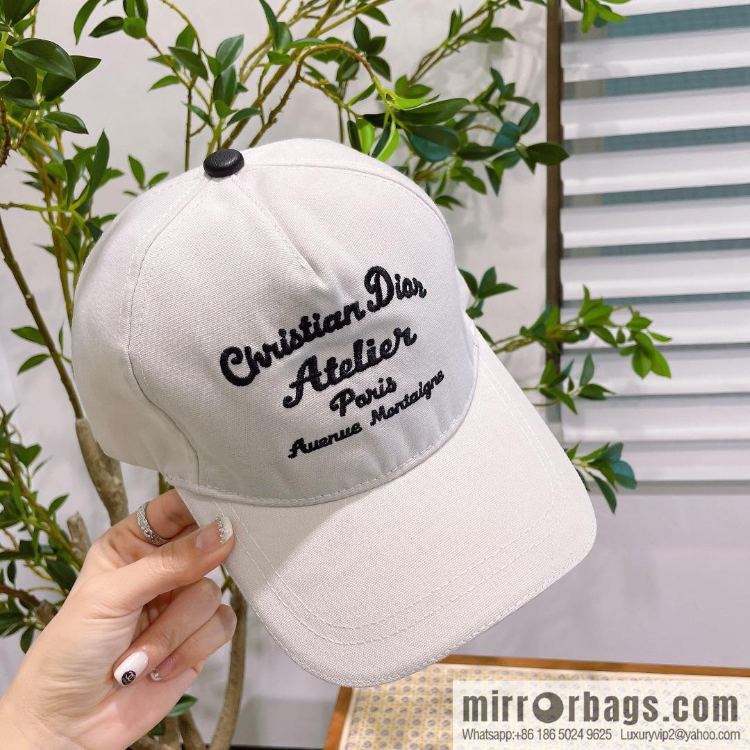 Dior 2023 new walking embroidered baseball cap