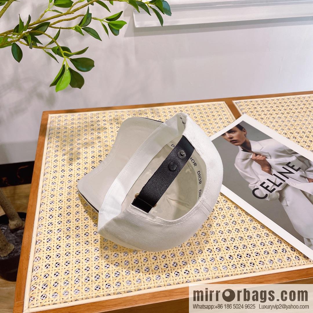 Dior 2023 new walking embroidered baseball cap