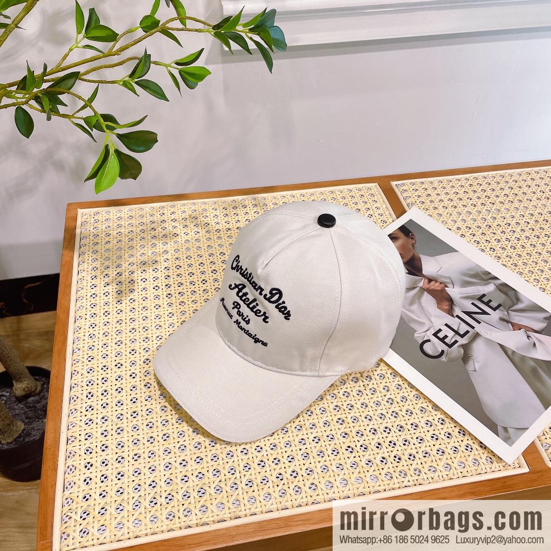 Dior 2023 new walking embroidered baseball cap