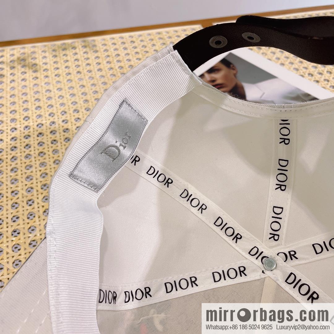 Dior 2023 new walking embroidered baseball cap