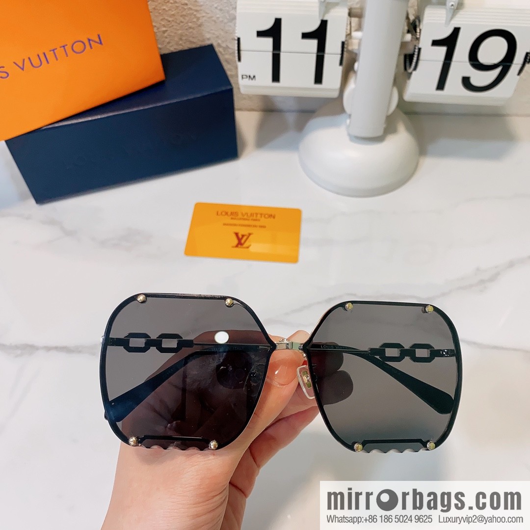 LV Louis Vuitton Large Frame Women's Sunglasses