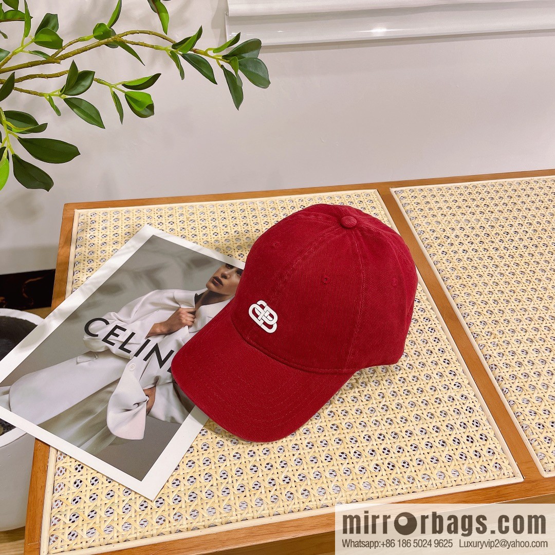 Balenciaga three-dimensional relief unisex baseball cap