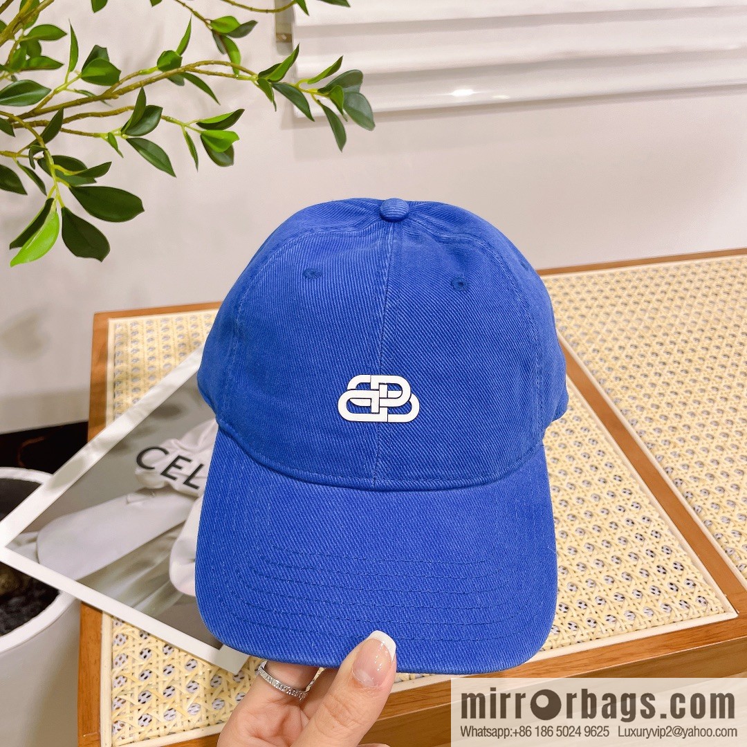 Balenciaga three-dimensional relief unisex baseball cap