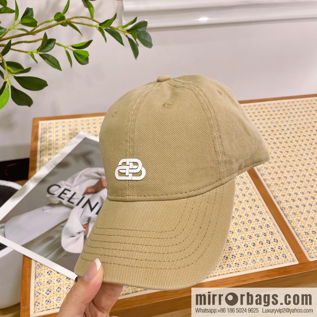 Balenciaga three-dimensional relief unisex baseball cap