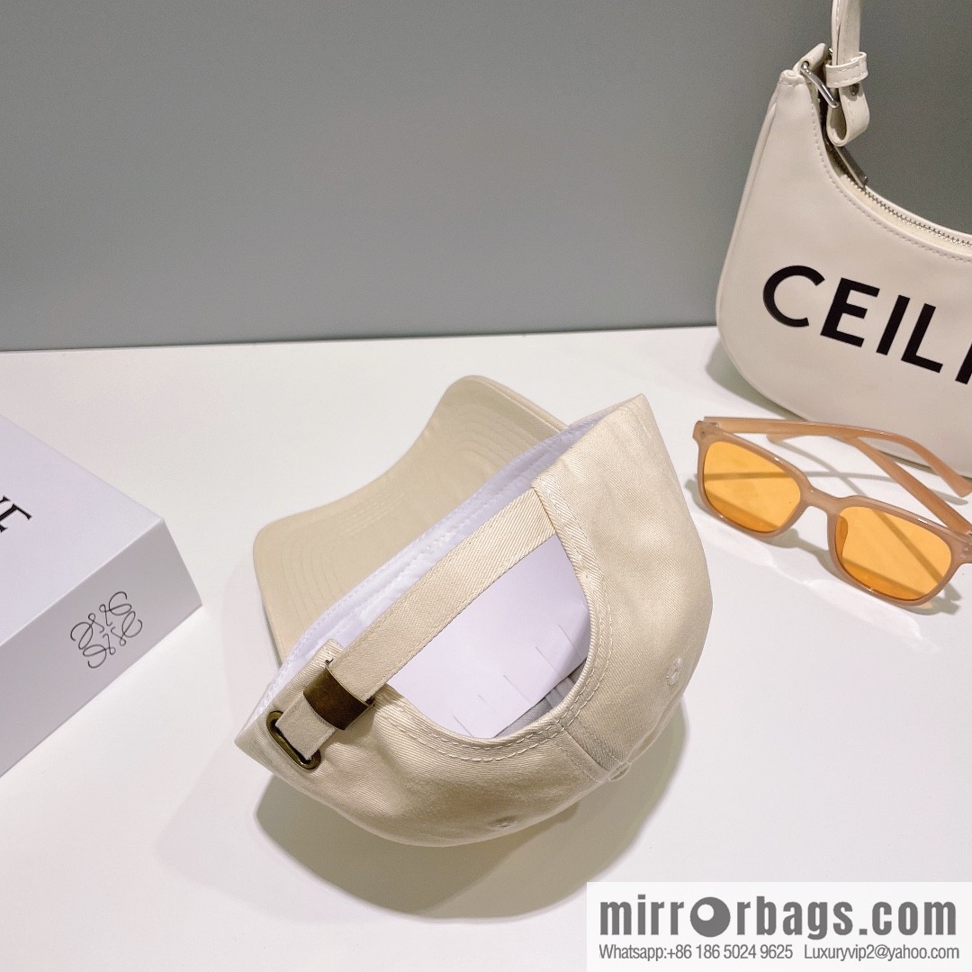 CELINE Spring and Summer 2023 New Simple Baseball Cap