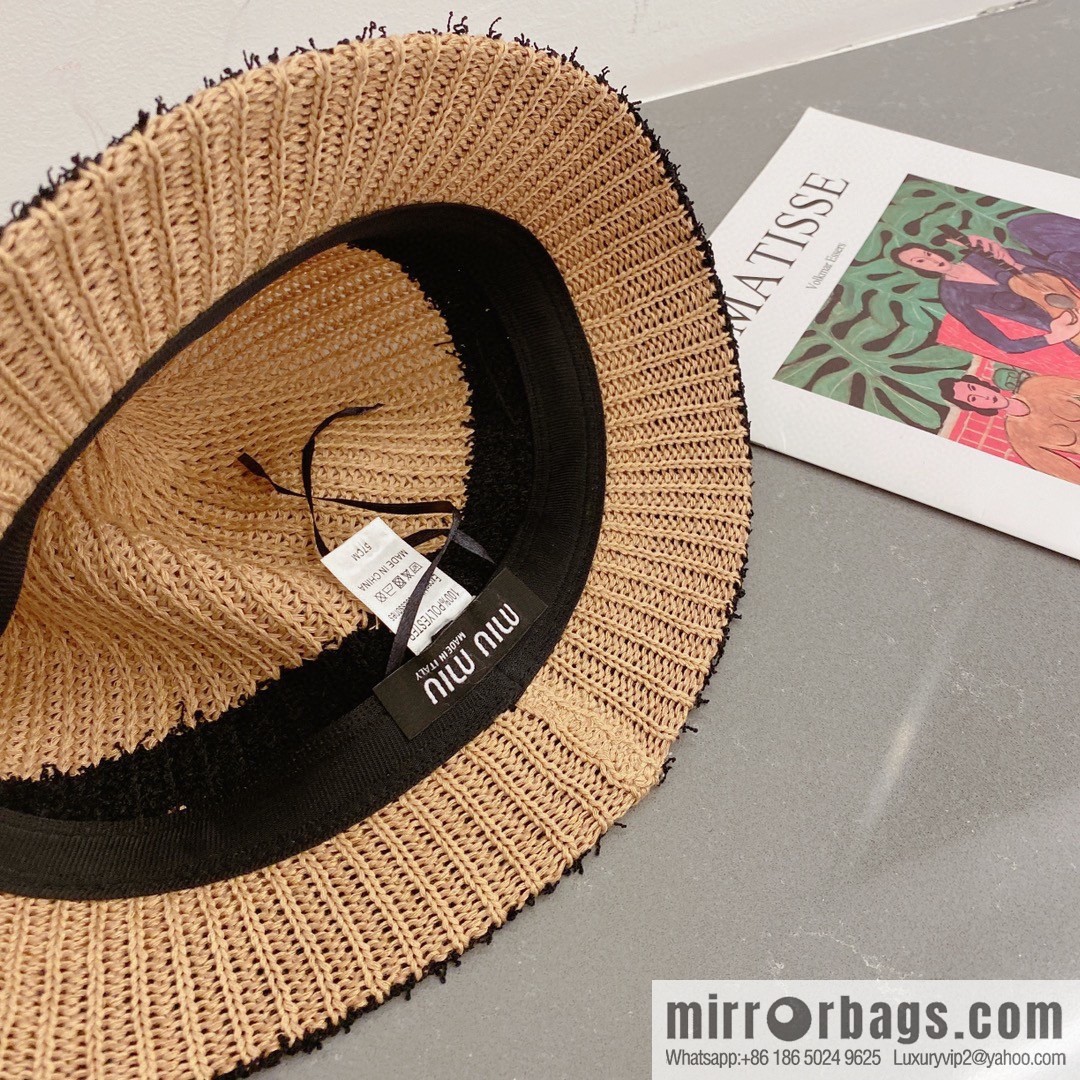 Miumiu Miu Miu spring and autumn 23-year-old knitted top hat