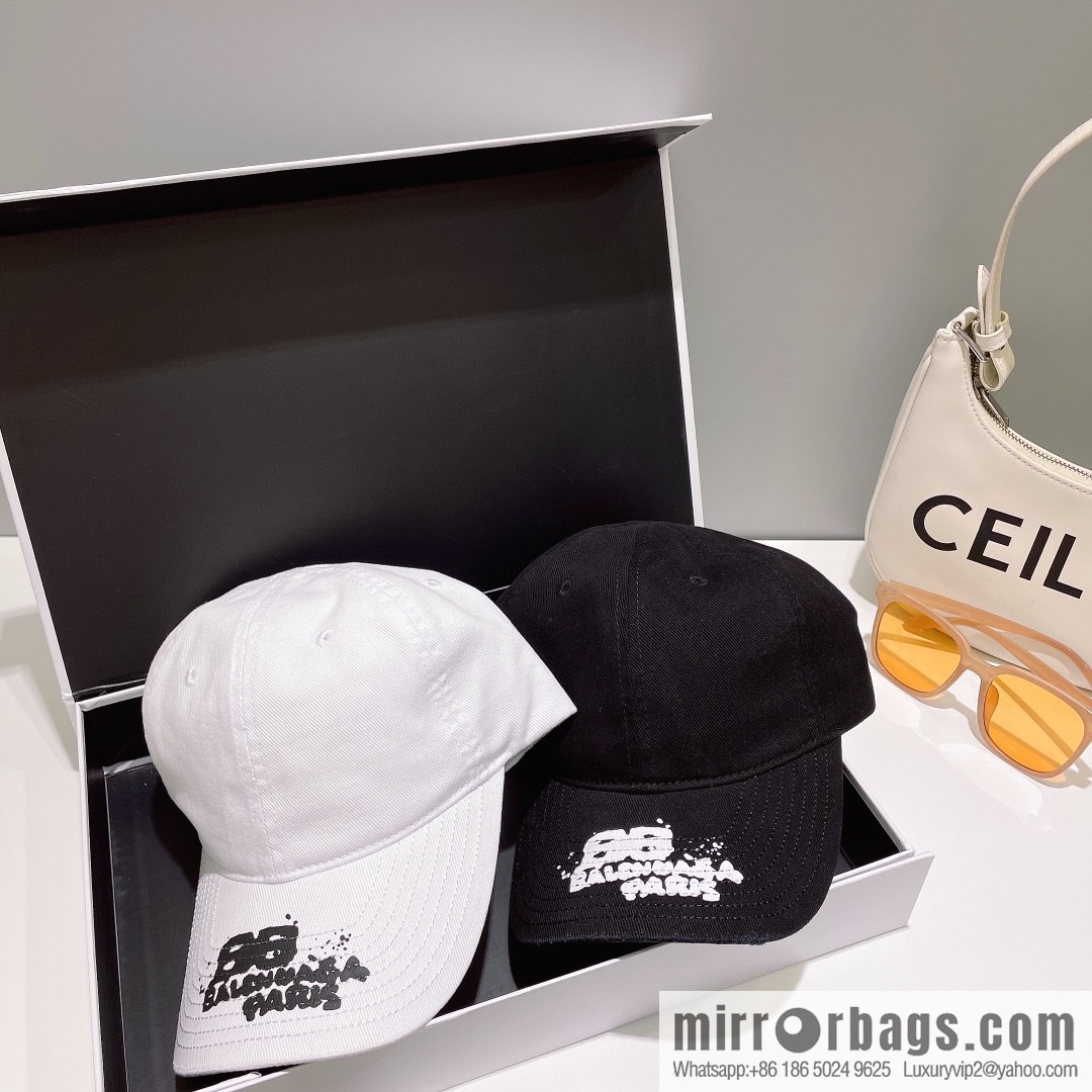 Balenciaga Balenciaga's new baseball cap