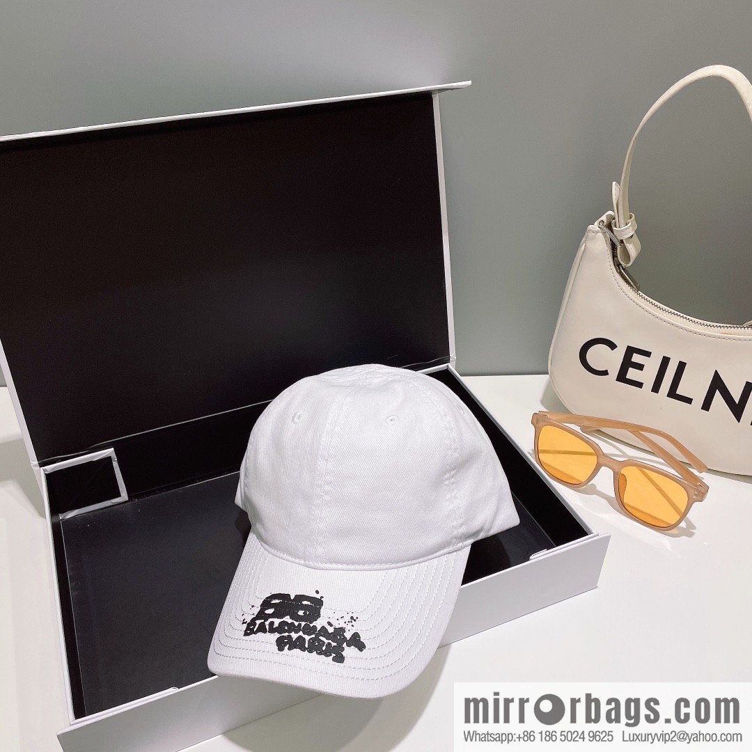 Balenciaga Balenciaga's new baseball cap