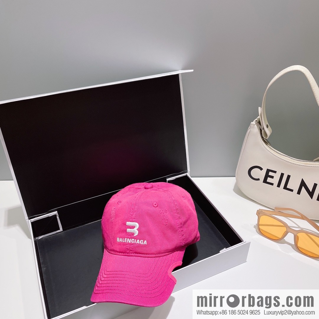 Balenciaga Embroidered letter logo baseball cap