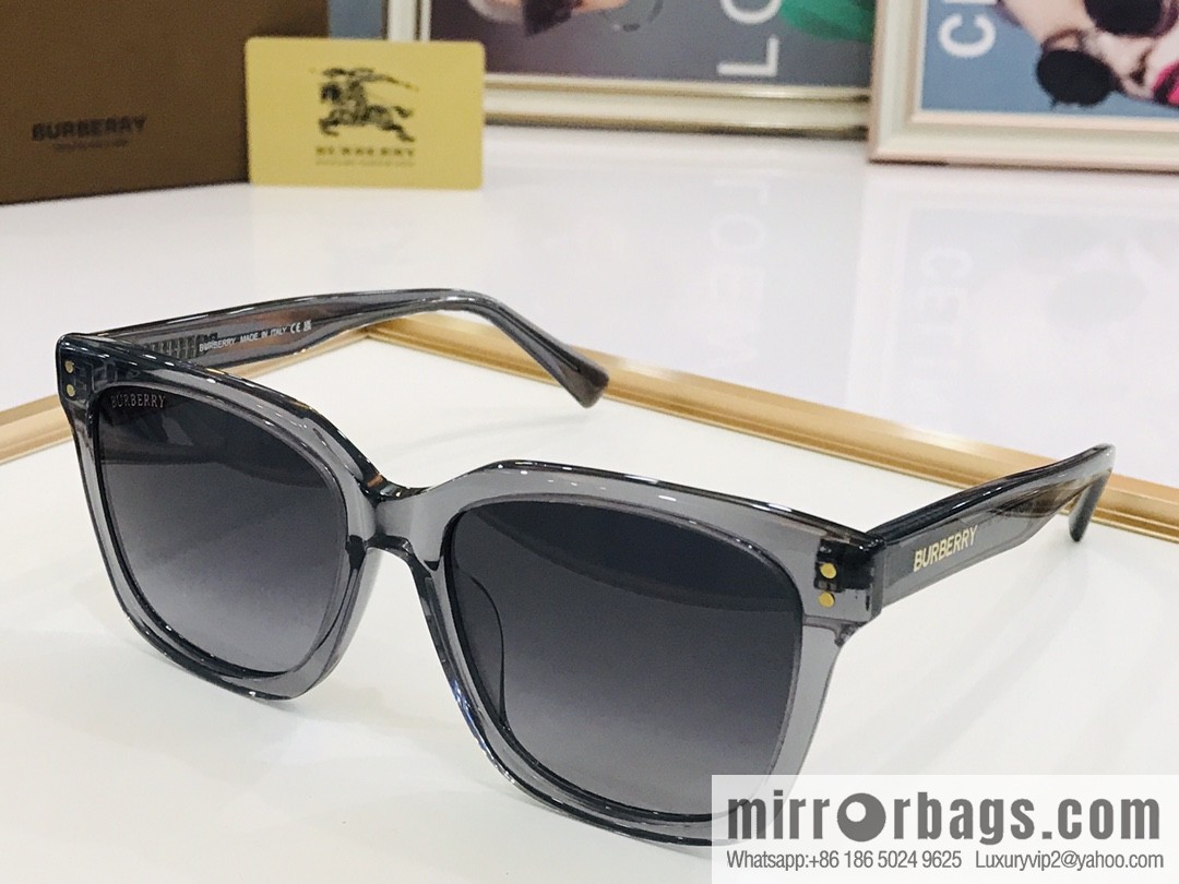 Burberry Burberry Plate Frame Unisex Sunglasses