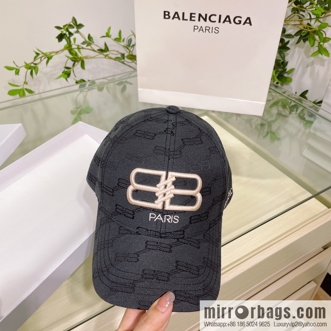 Balenciaga Balenciaga's new couple baseball cap