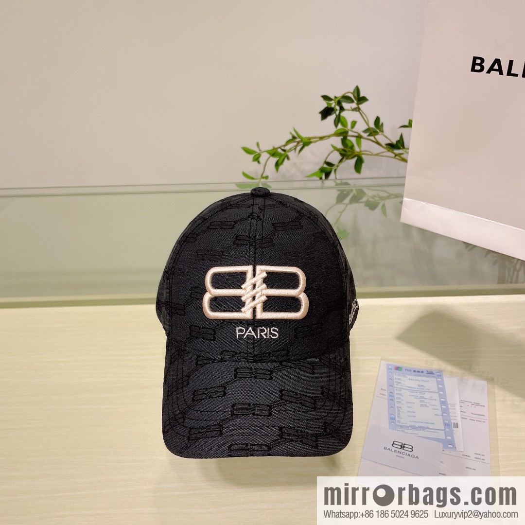 Balenciaga Balenciaga's new couple baseball cap