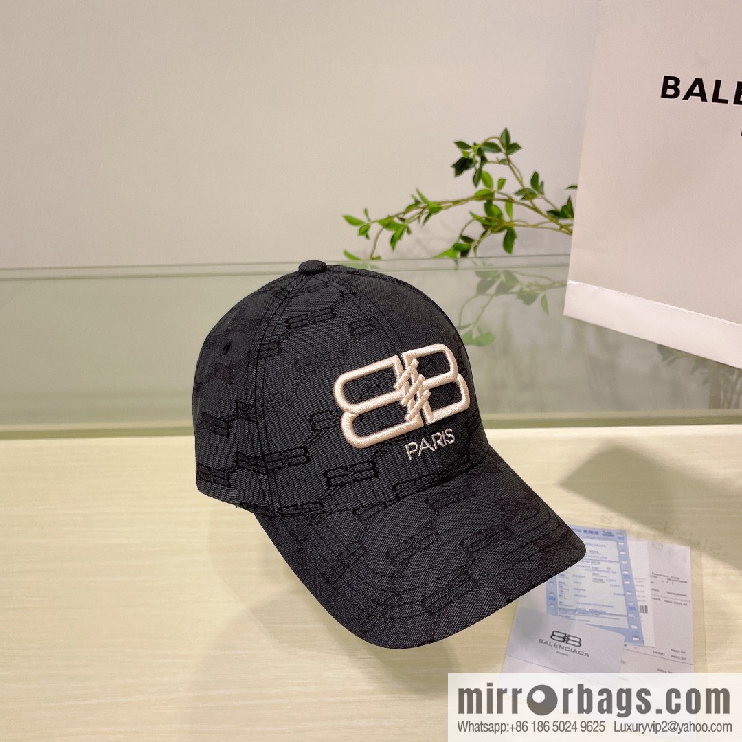 Balenciaga Balenciaga's new couple baseball cap