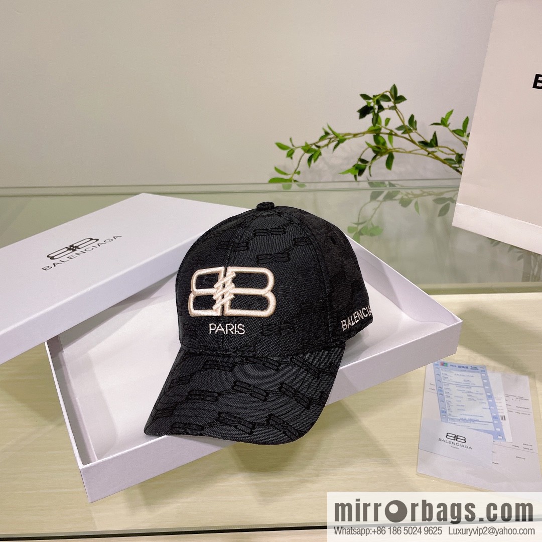 Balenciaga Balenciaga's new couple baseball cap