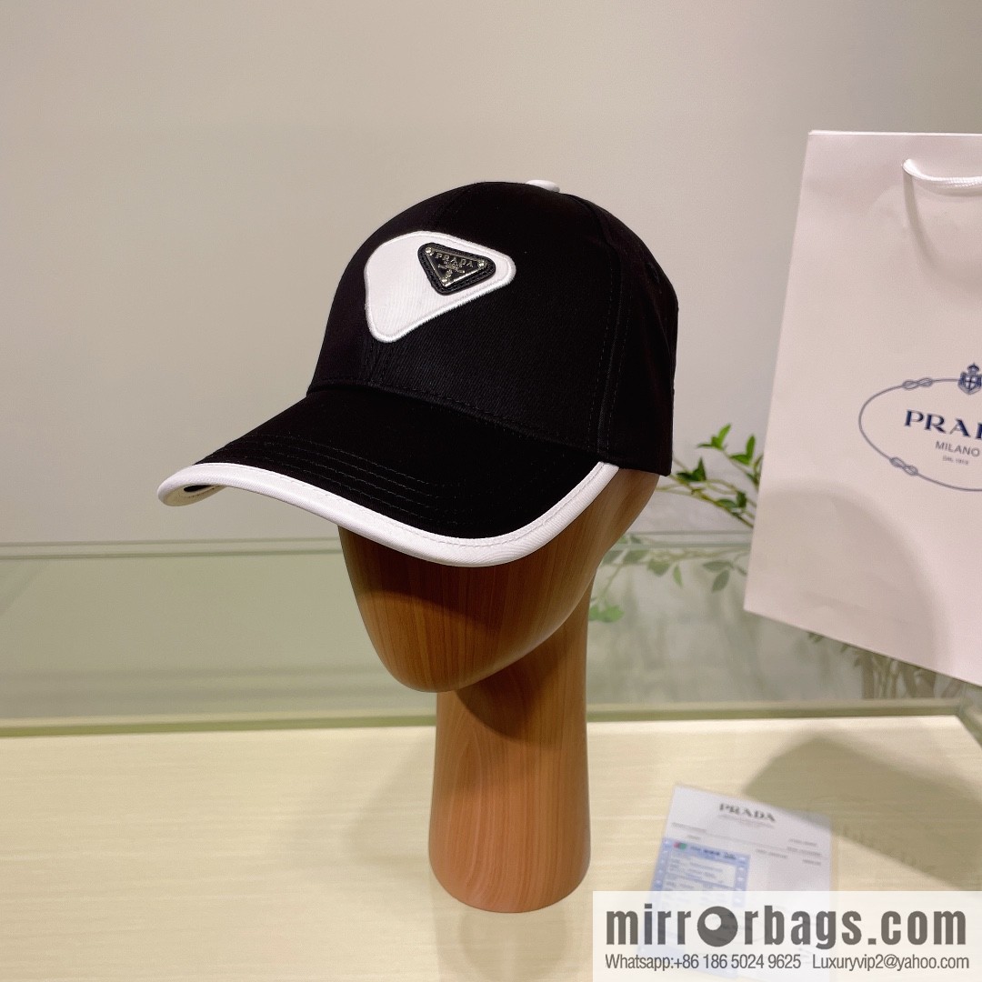 PRADA's new unisex baseball cap