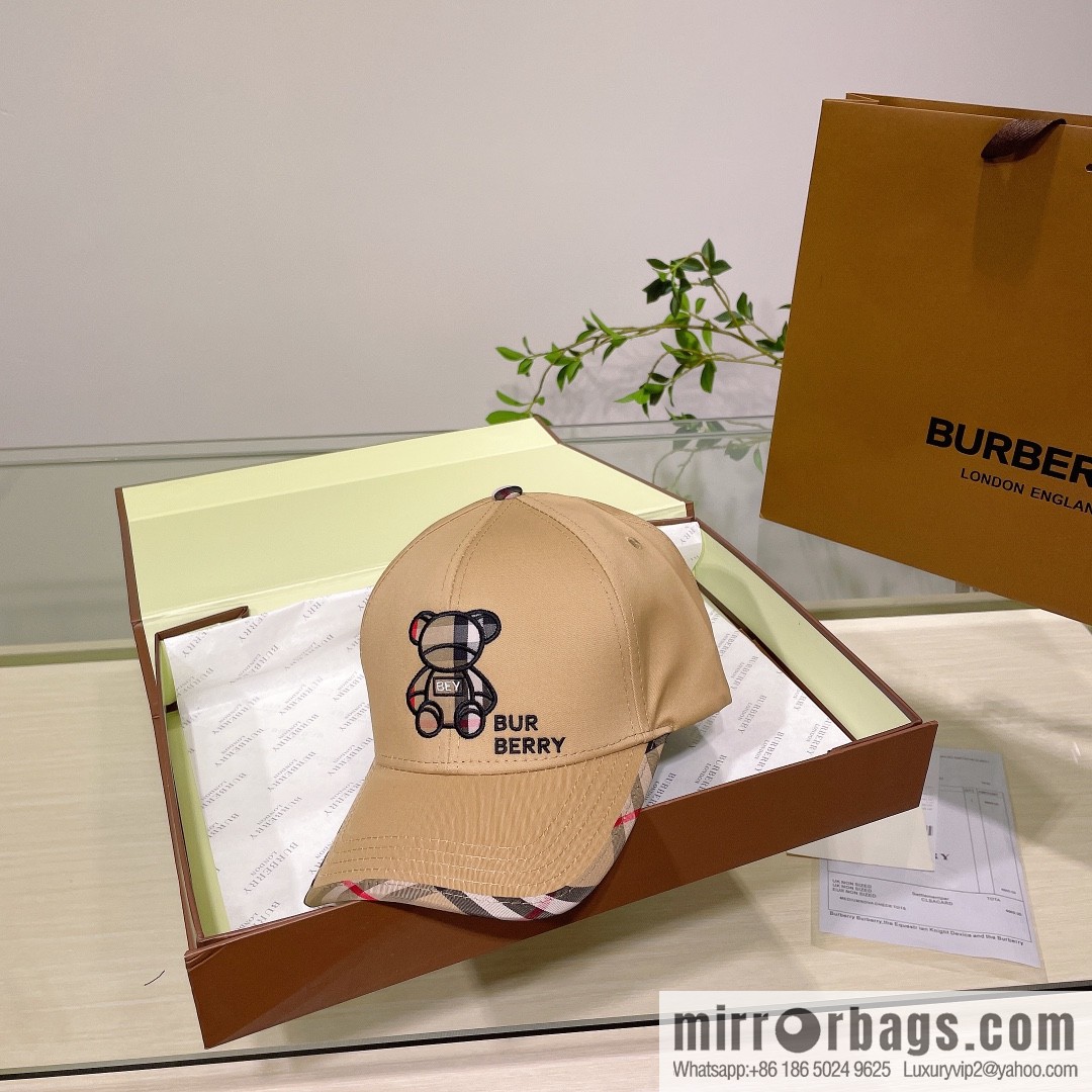 Burberry Burberry three-dimensional embroidery original baseball cap
