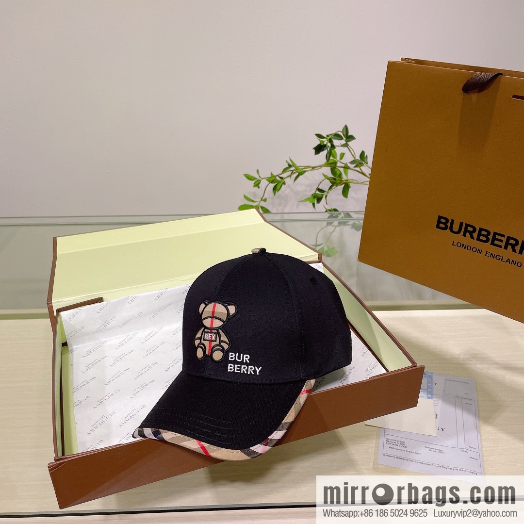 Burberry Burberry three-dimensional embroidery original baseball cap