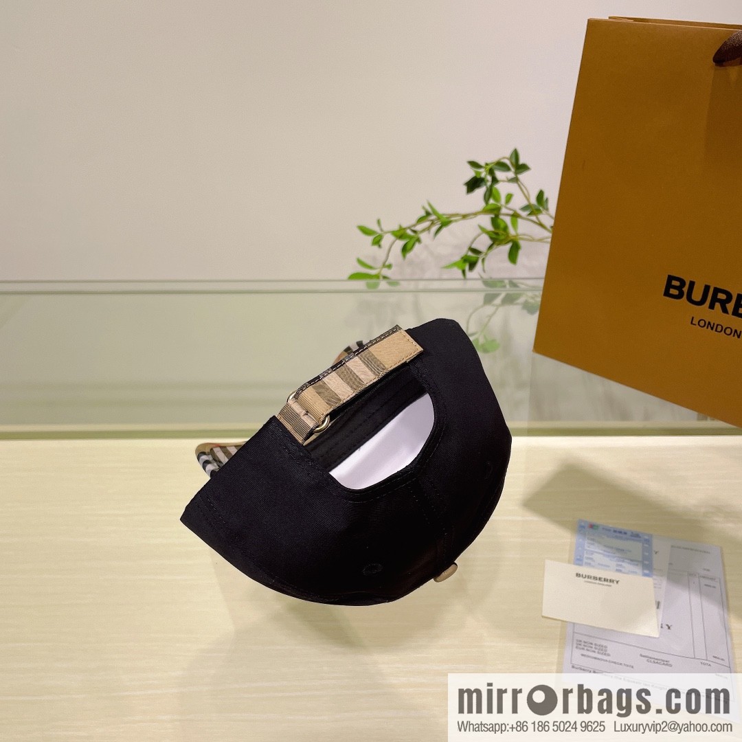 Burberry Burberry three-dimensional embroidery original baseball cap