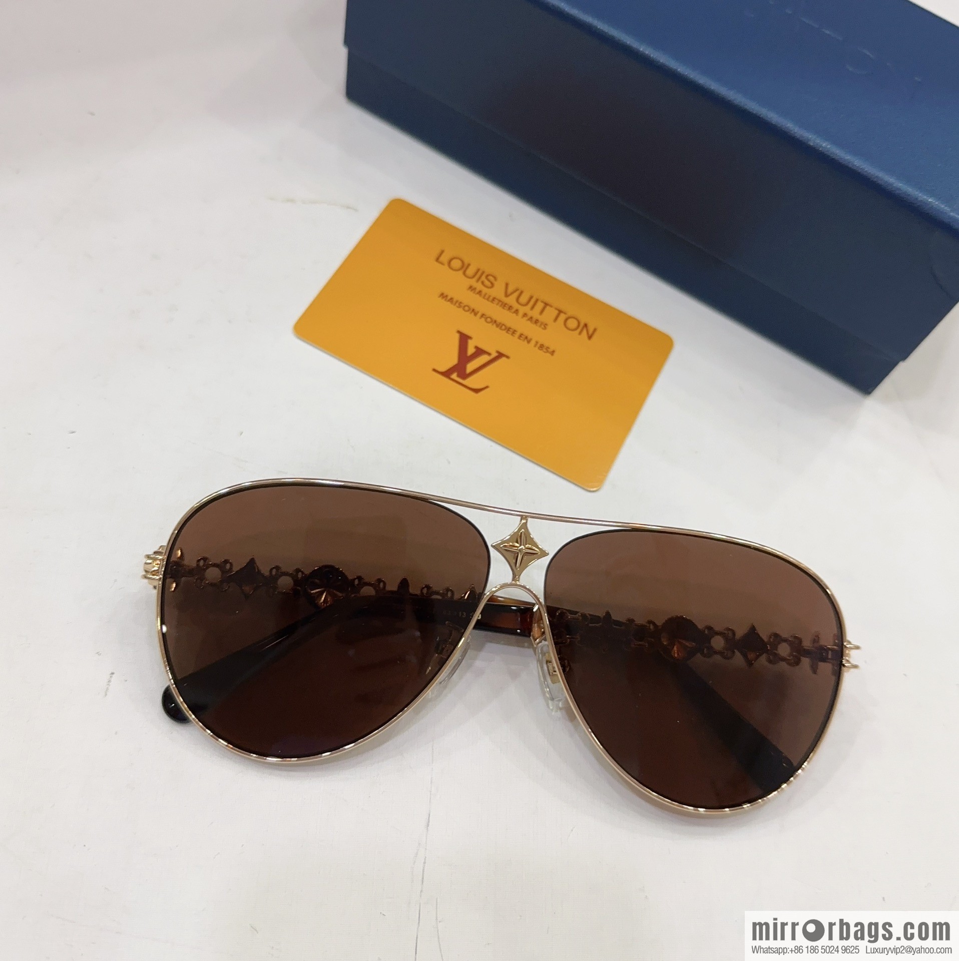 LV Louis Vuitton Round Frame Unisex Sunglasses