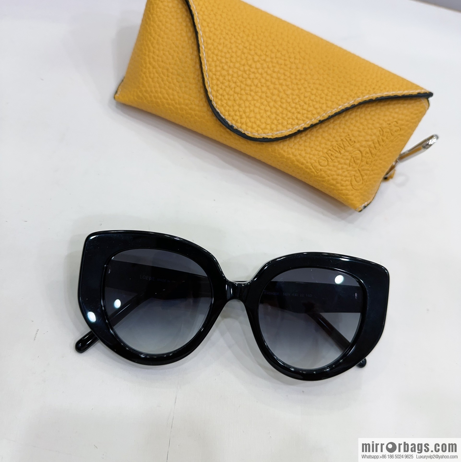 LOEWE Square Unisex Sunglasses