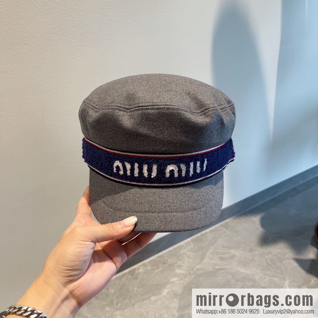 Miu miumiu duck tongue military cap