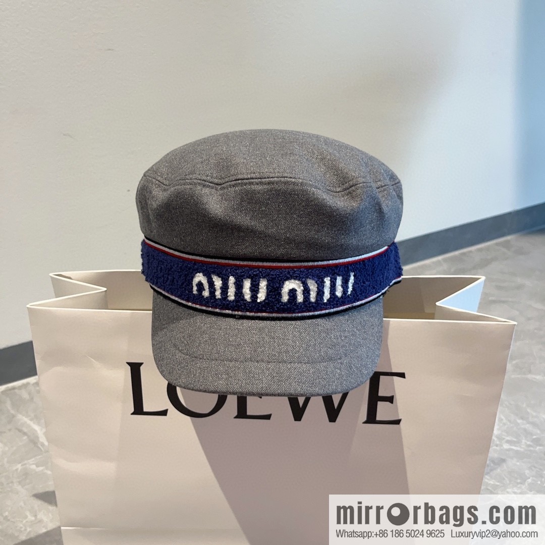 Miu miumiu duck tongue military cap